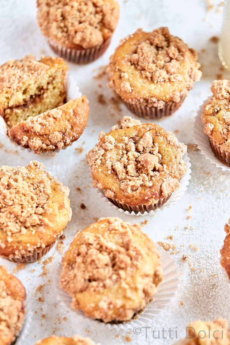Snickerdoodle Crumb Muffins