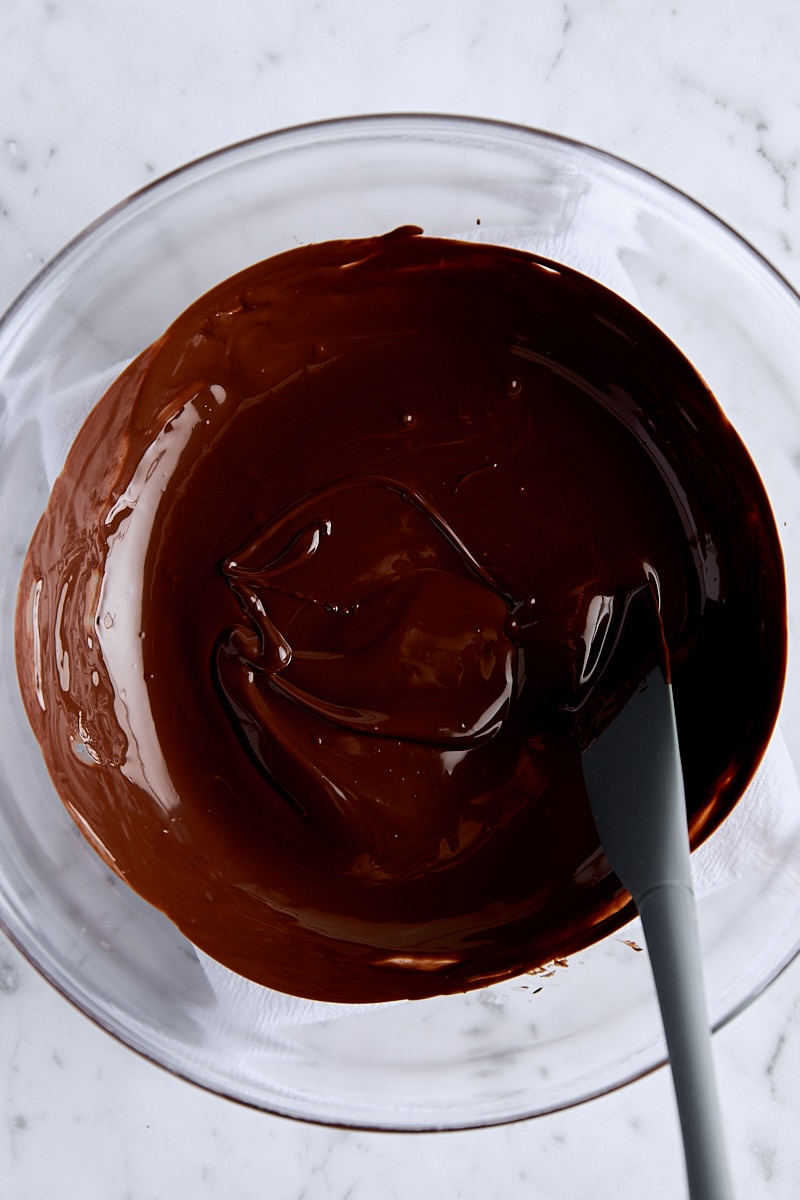 Melted chocolate in glass bowl